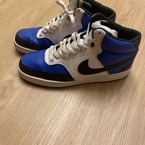 Nike Men's Black, Blue, and White Sneakers